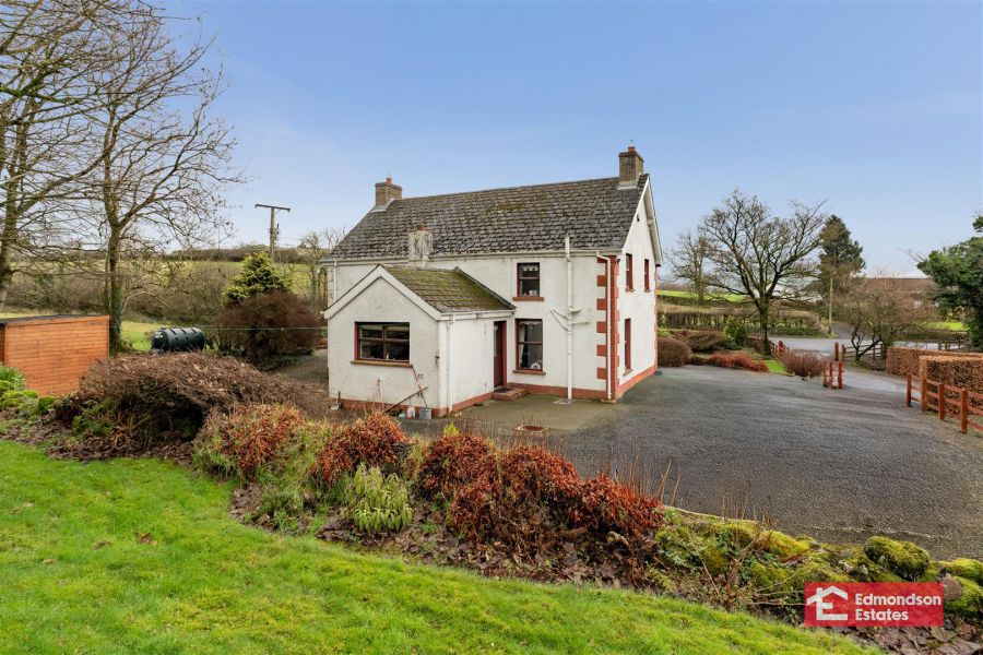 20 Loughloughan Road