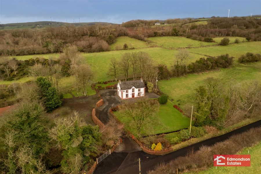 20 Loughloughan Road