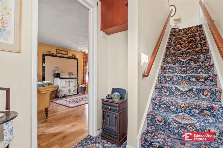 20 Loughloughan Road