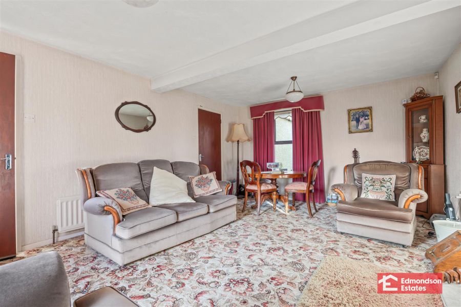 20 Loughloughan Road