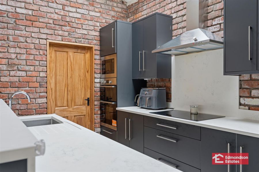 39B Lislunnan Road