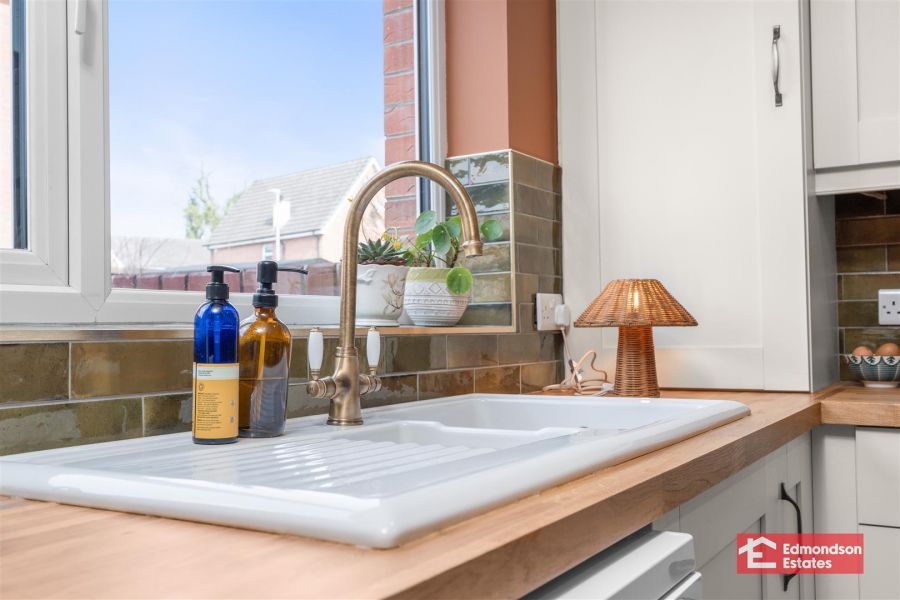 12 Leighinmohr Crescent