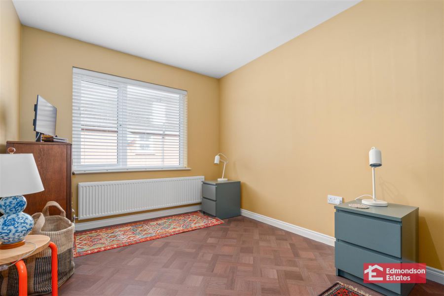 12 Leighinmohr Crescent