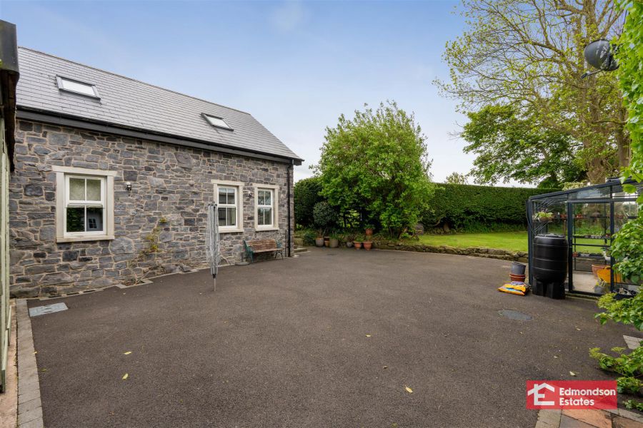 139 Shelling Hill Road