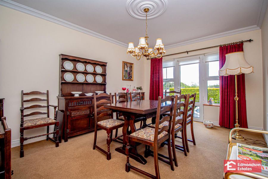 16 Dreen Road