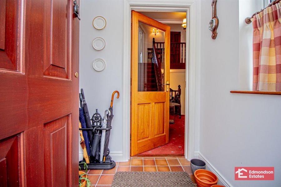 16 Dreen Road