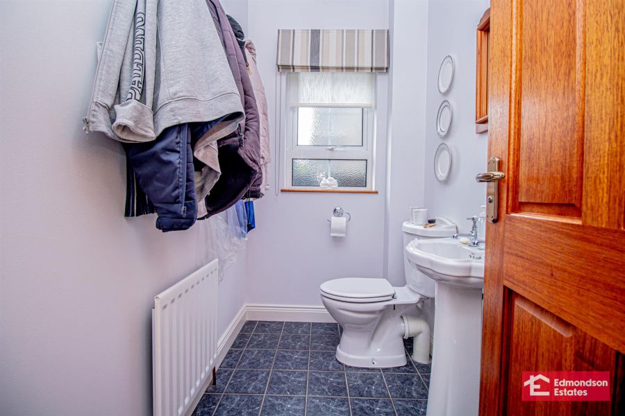 16 Dreen Road