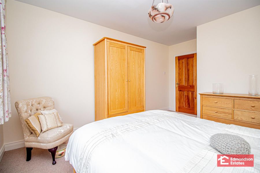 16 Dreen Road