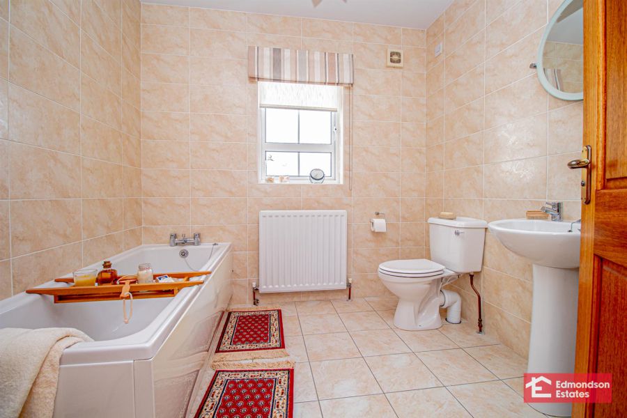 16 Dreen Road