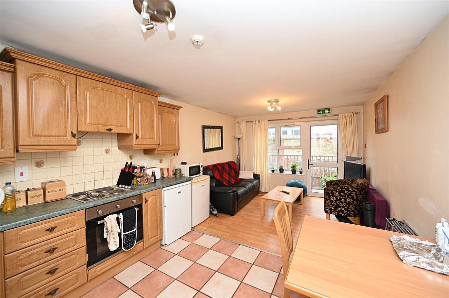 16B Meadowbank Street