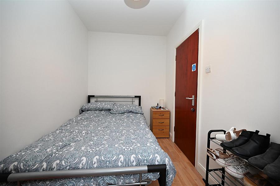 16B Meadowbank Street