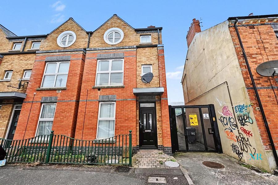 123 Northbrook Street