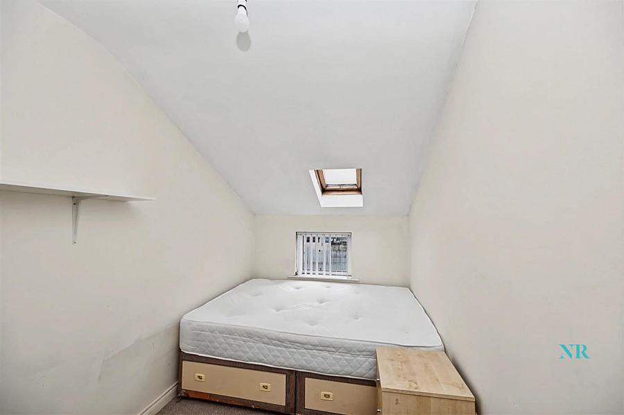 123 Northbrook Street