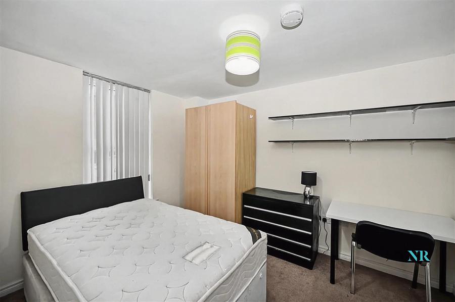 123 Northbrook Street