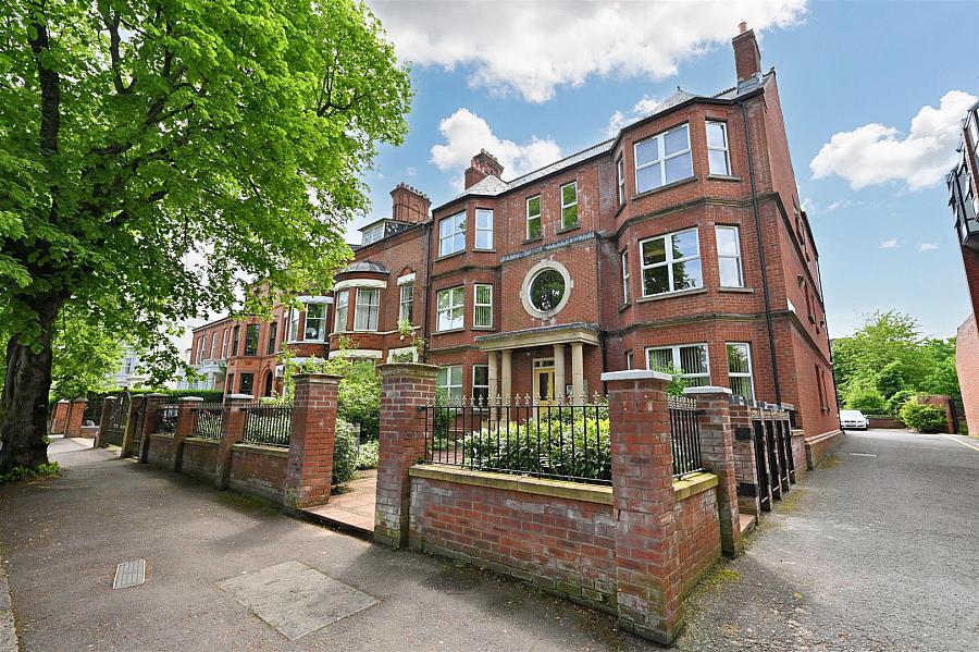 Apt A, 52 Wellington Park, belfast, BT9 6DP
