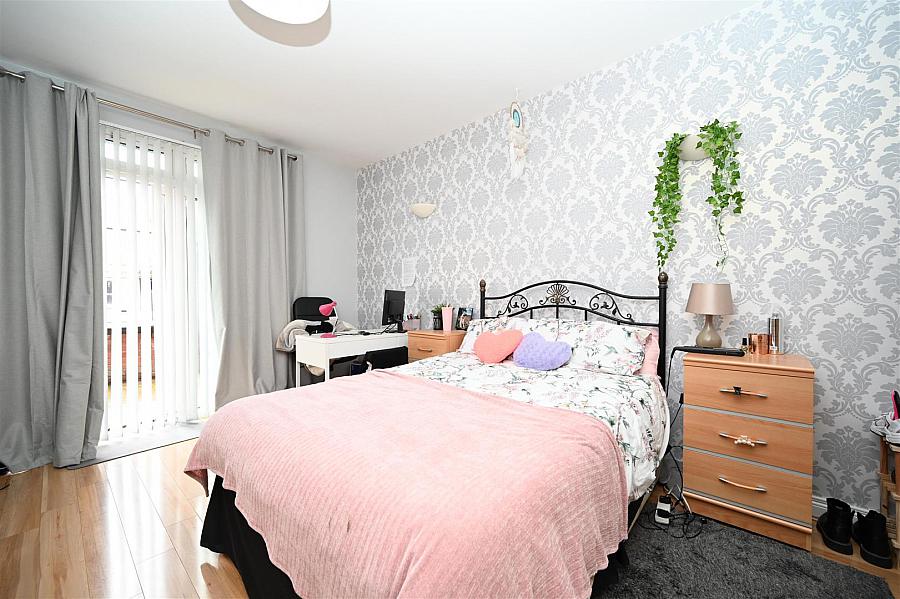 Apt A, 52 Wellington Park