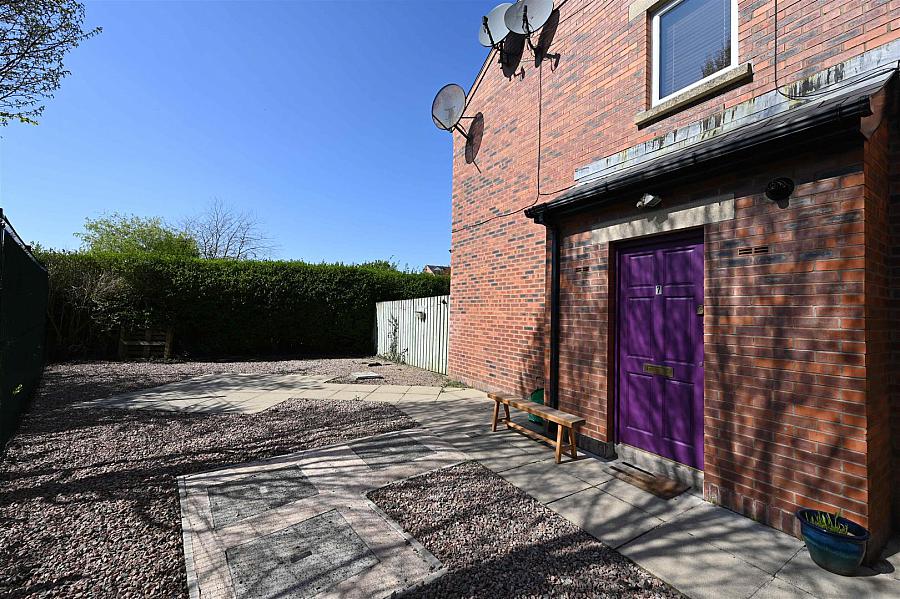 Apartment 7 16 Annadale Avenue