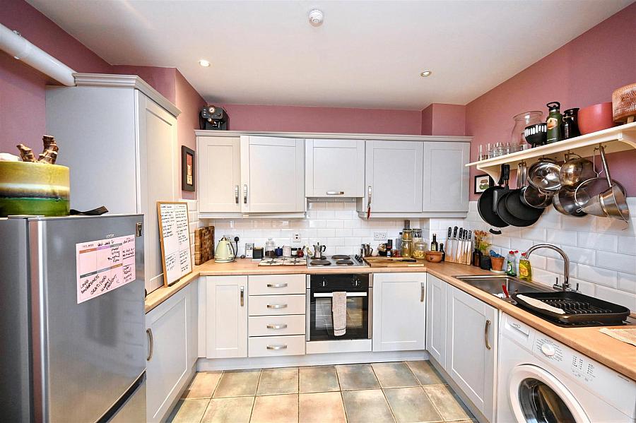 Apartment 7 16 Annadale Avenue