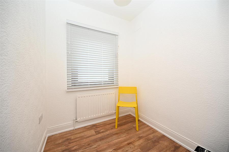 2 Silverstream Gardens