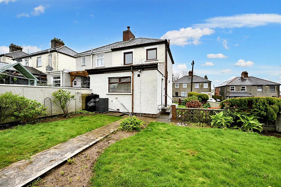 2 Silverstream Gardens