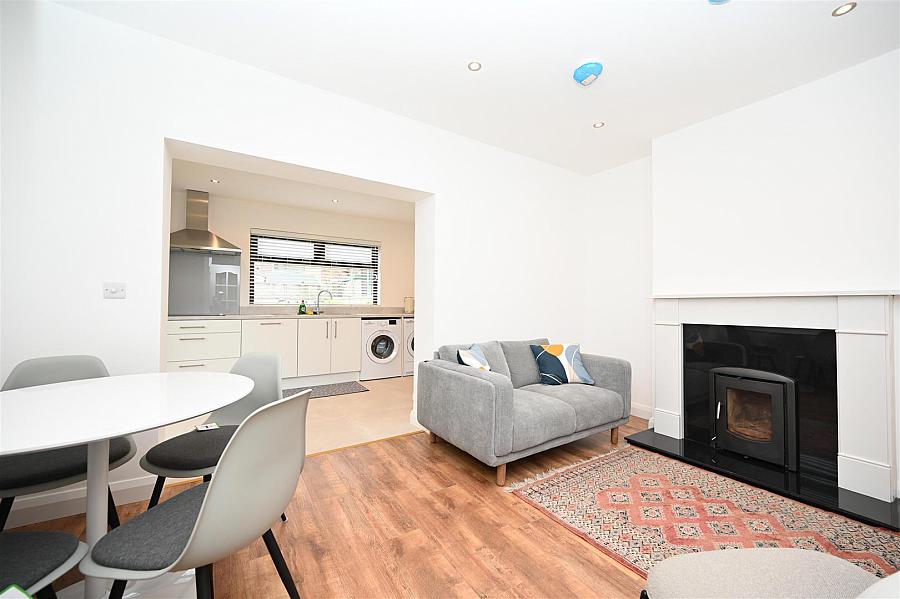 2 Silverstream Gardens