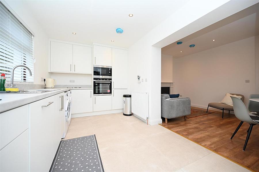 2 Silverstream Gardens