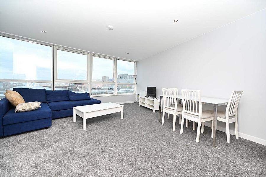 4.08 Obel Tower 62 Donegall Quay