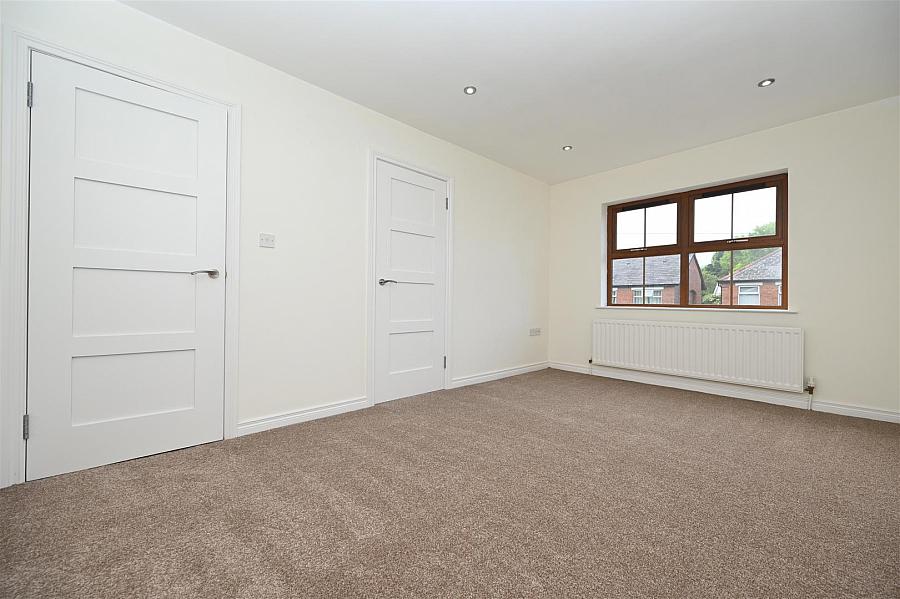 1a Knockvale Park