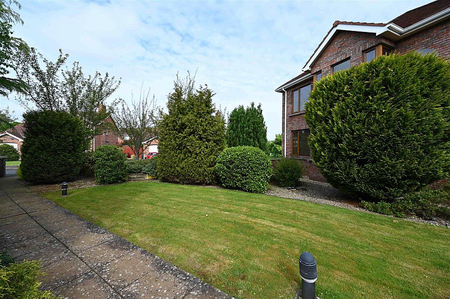 Apt 1-6 Woodville Mews