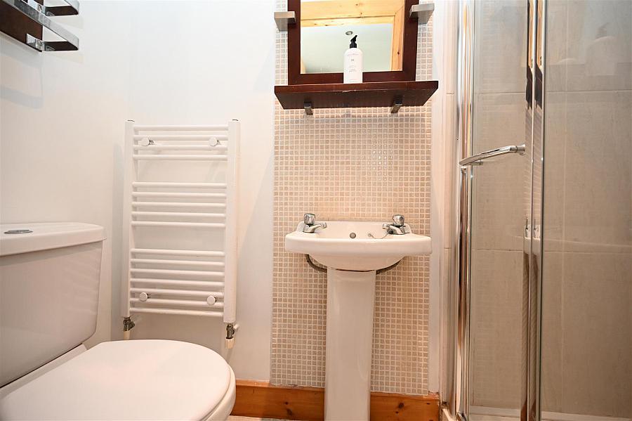 Apt 1-6 Woodville Mews