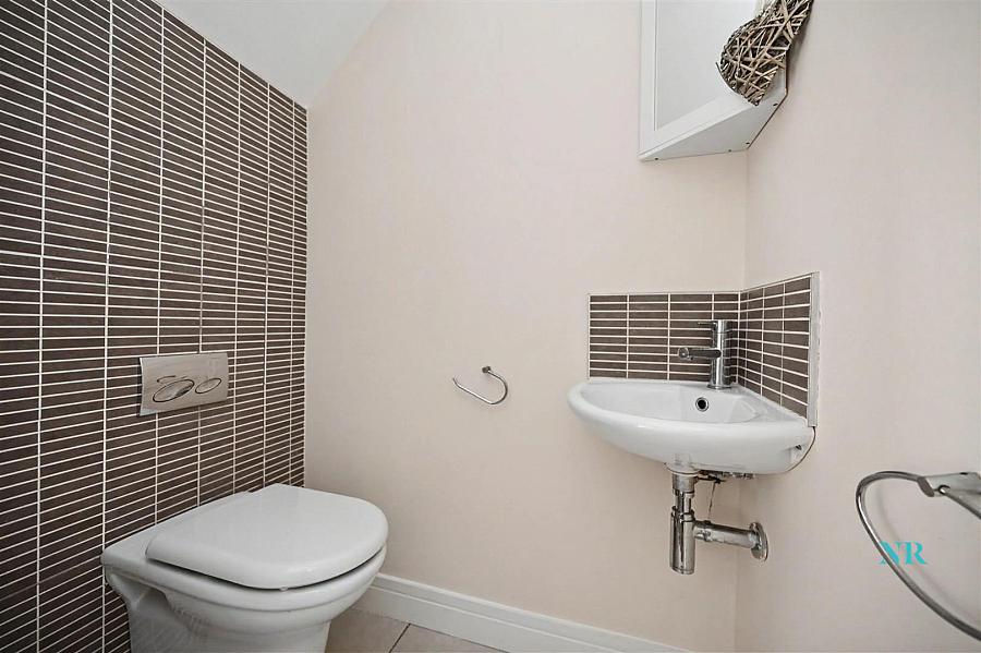 5.07 The Arc 2E Queens Road