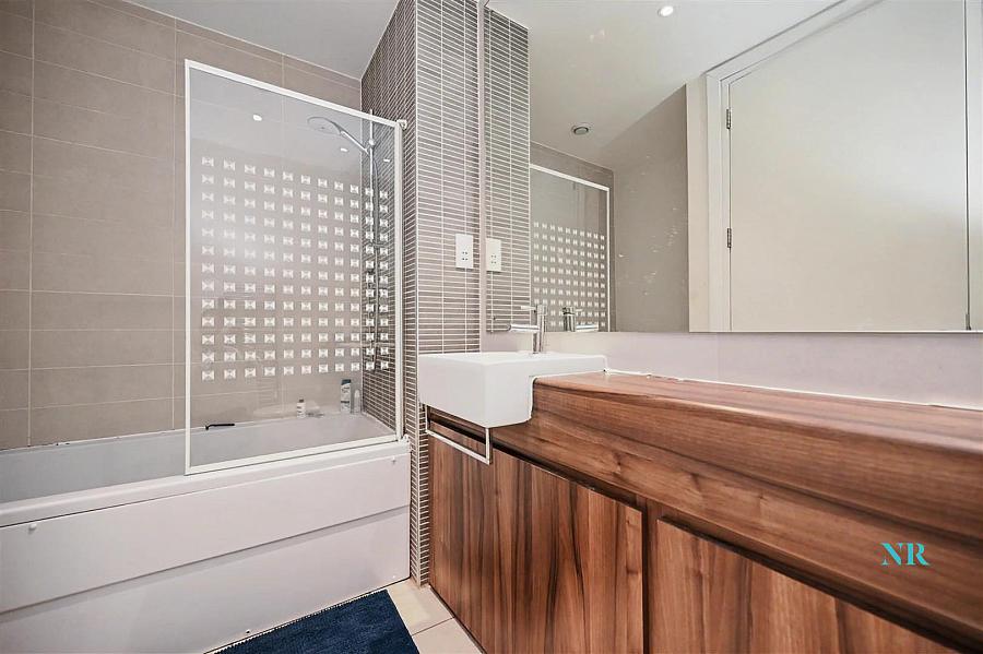 5.07 The Arc 2E Queens Road