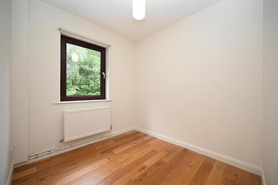 24 Ravenhill Reach Mews