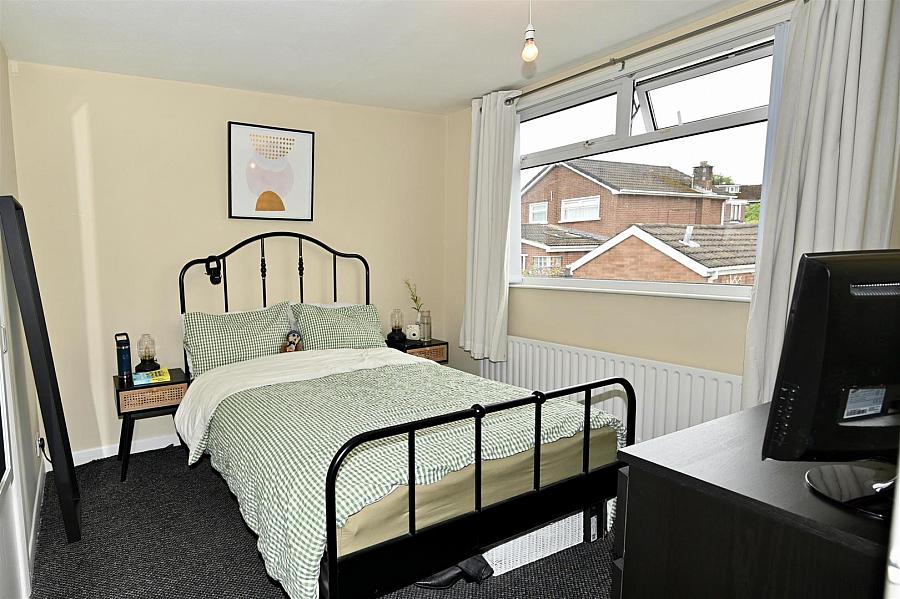 62 Orchardville Gardens