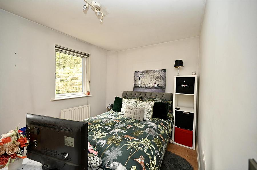 Apt 2, 61 Central Avenue