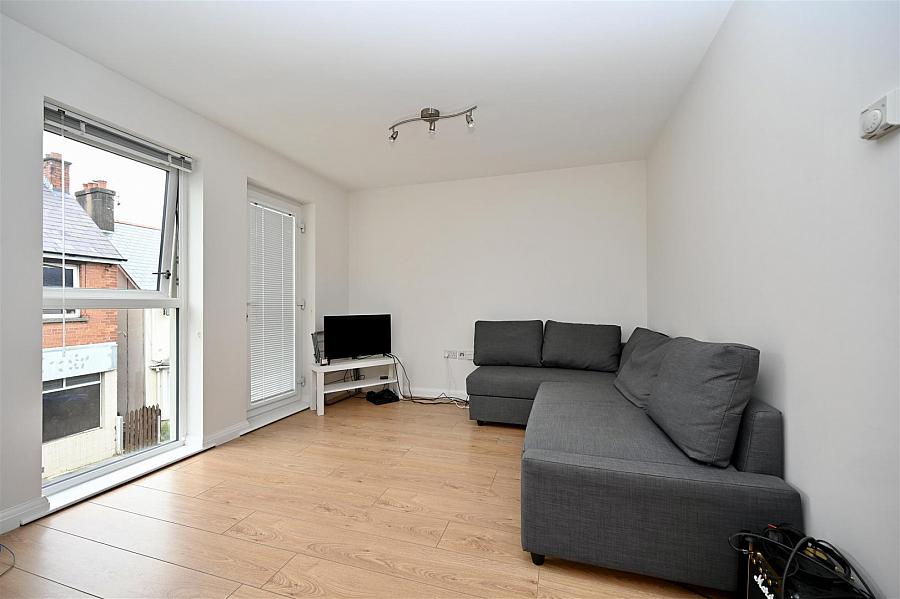 Apt 3, 61 Central Avenue