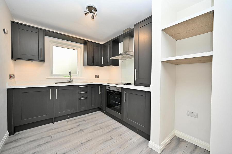 Apt 4, 61 Central Avenue