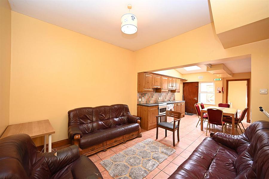 15 Wellington Park Avenue