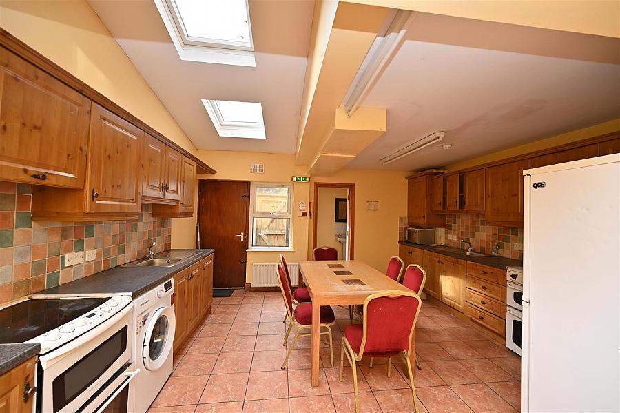 15 Wellington Park Avenue