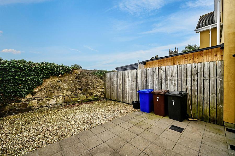 7 Bridge Street Court