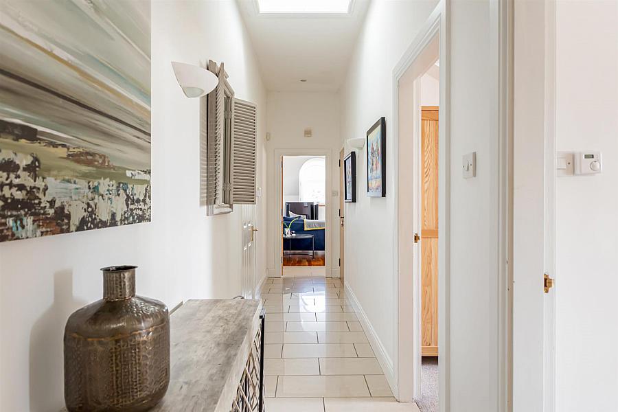 54 Glenmore House