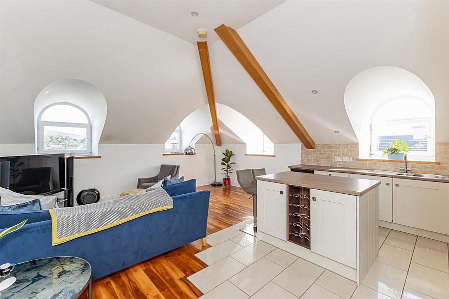54 Glenmore House