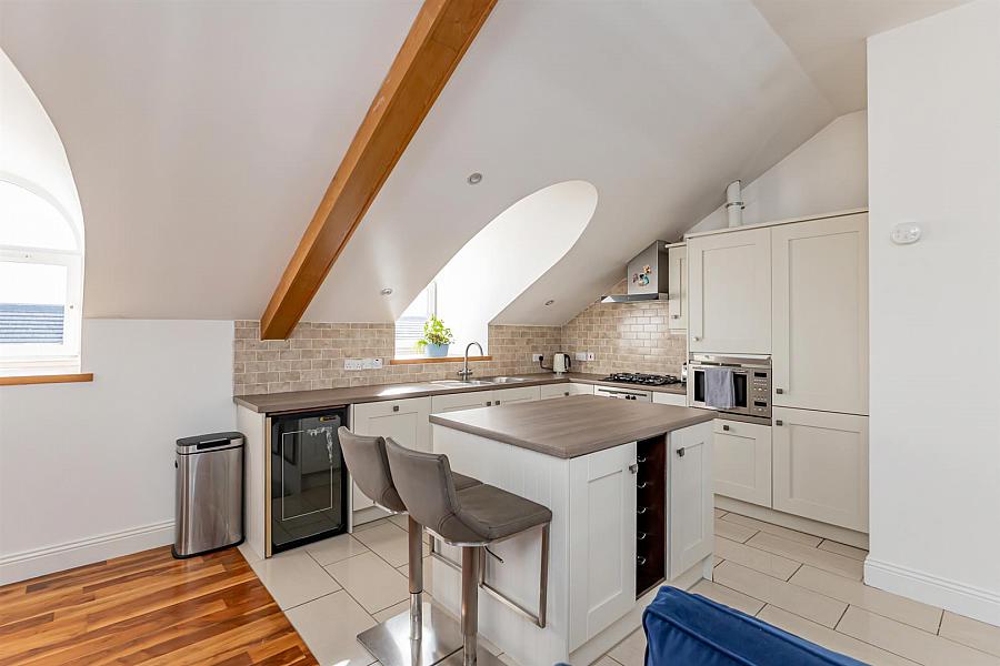 54 Glenmore House