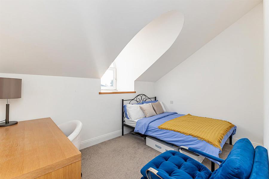 54 Glenmore House