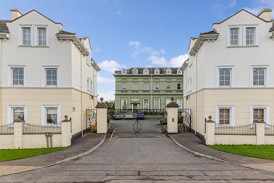 54 Glenmore House