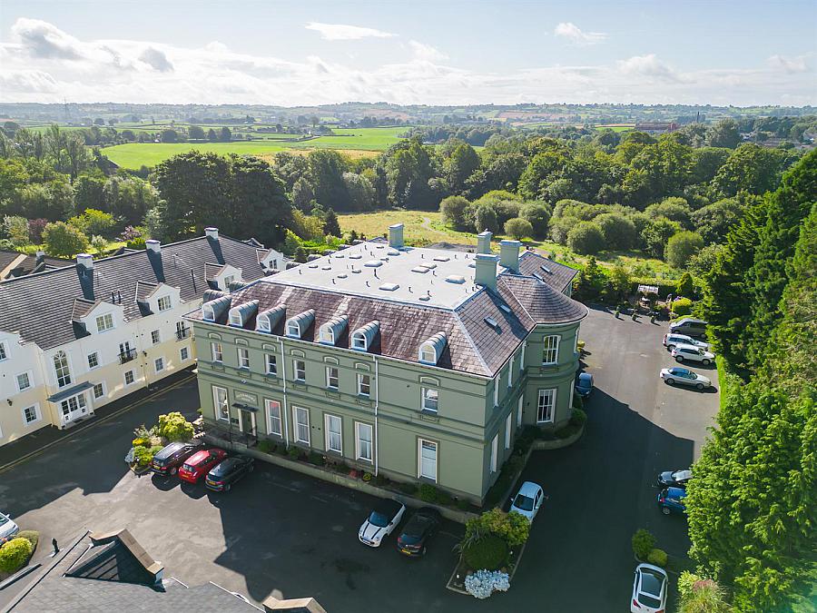 54 Glenmore House