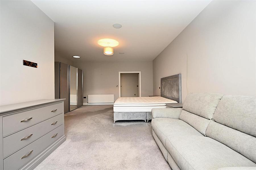 Apt 20 6 Danesfort Park North