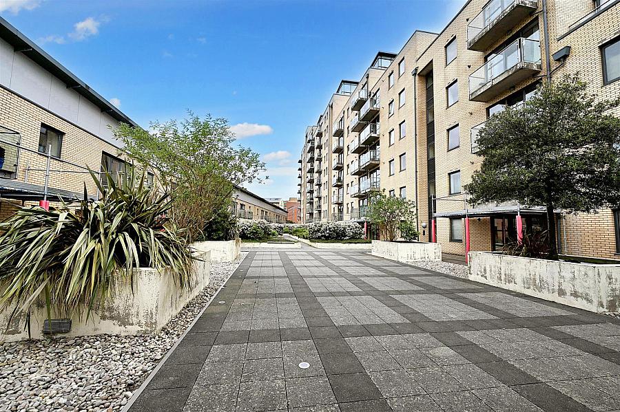 Apt 159 Victoria Place 20 Wellwood Street
