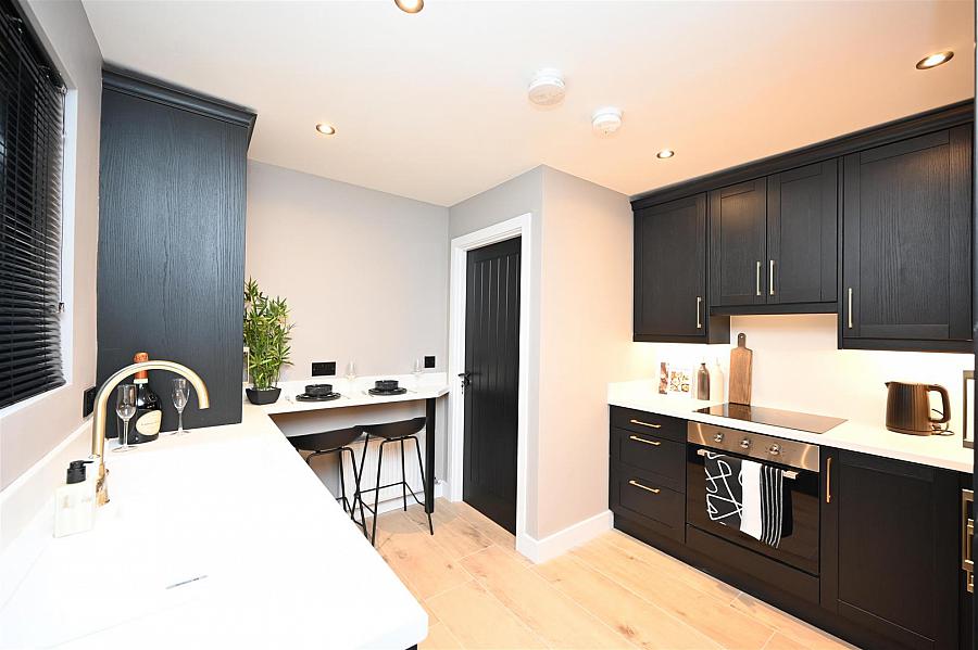 Apt 1 31 Wellesley Avenue