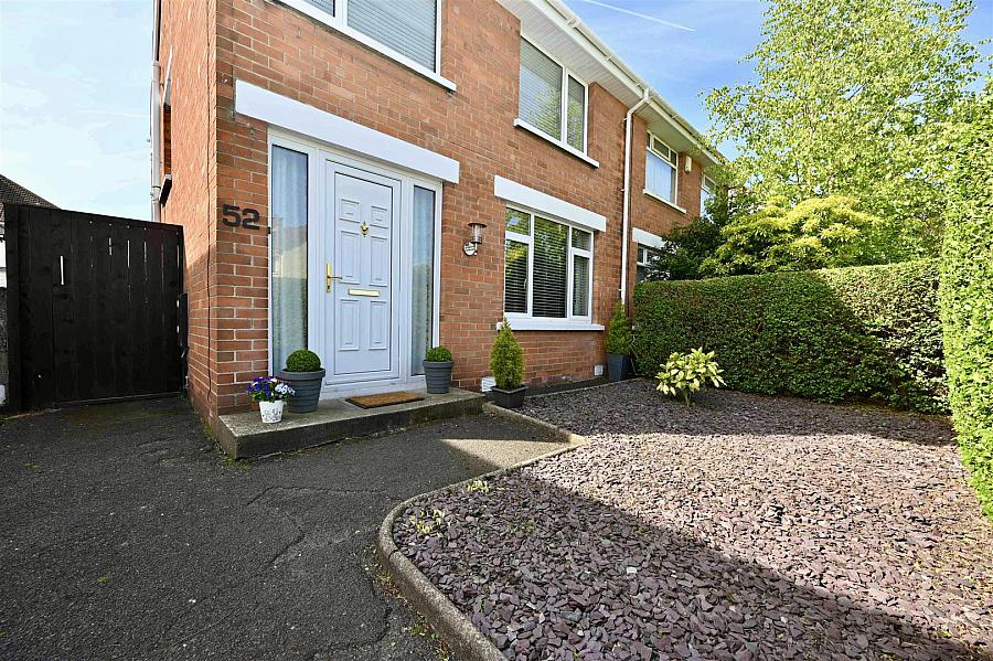 52 Stirling Gardens